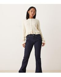 Gina Tricot - Vaqueros De Talle Bajo Y Corte Bootcut Con Lavado Azul Añil Oscuro De - Lyst