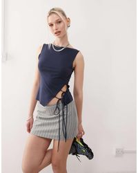 Weekday - Top Con Cuello Barco Y Detalle De Lazada Lateral De - Lyst