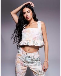 ASOS - Top Vaquero Con Estampado Floral, Sobrefalda Y Adornos De Perlas De (Parte De Un Conjunto) - Lyst