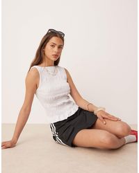 ASOS - – ärmelloses, unregelmäßig gesmoktes tanktop - Lyst