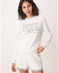 Nike - Club Fleece Retro Logo Sweatshirt - Lyst