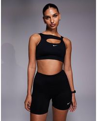 Nike - Nike One Training Twist Strap Sports Bra - Lyst