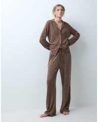 Loungeable - Superzachte Geborstelde Rib Top Met Revers En Pyjamaset Met Wijde Pijpen En Biesdetail - Lyst