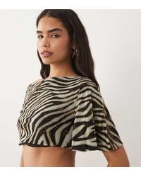 Kaiia - Exclusive Textured Mesh Off Shoulder Crop Top Co-Ord - Lyst