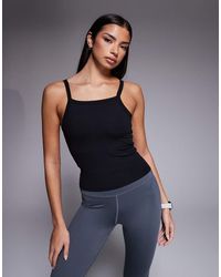 4505 - High Neck 90s Cami With Inner Bra And Removable Padding - Lyst