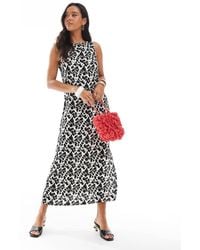 Pieces - Vestito Midi Con Stampa Animalier Astratta E Scollo A Barchetta - Lyst