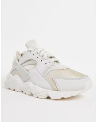 Nike Air Huarache Sneakers for Women - Up to 53% off | Lyst Australia