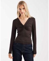 ONLY - Ruched Detail Long Sleeve Top - Lyst