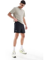Under Armour - Pantalones Cortos De 5 Pulgadas Negros Launch De - Lyst