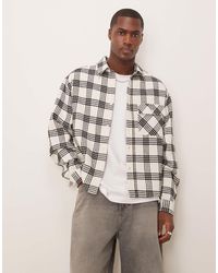 ASOS - Asos - chemise à carreaux coupe carrée oversize en tissu gaufré - noir et blanc - Lyst