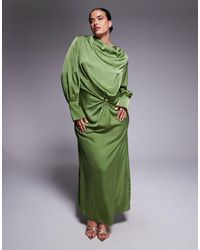 ASOS - Asos design curve - robe longue effet torsadé sur l'avant en satin coupé en biais avec détail métallique doré - olive - Lyst