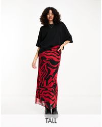 ONLY - Falda larga negra y roja con diseño - Lyst