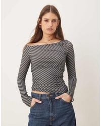 Motel - Hoang Off Shoulder Long Sleeve Striped Top - Lyst