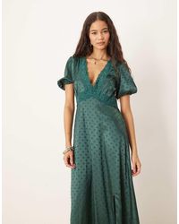 Lovedrobe - Polka Dot Short Sleeve V Neck Midaxi Dress - Lyst