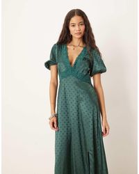Lovedrobe - Polka Dot Short Sleeve V Neck Midaxi Dress - Lyst