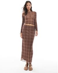 Vero Moda - Maxi Rok Van Doorschijnend Mesh En Mokka Ruitjesprint, Deel Van Co-Ord Set - Lyst