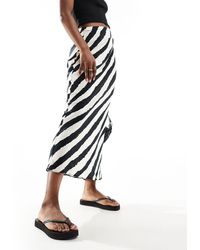New Look - Bias Stripe Satin Midi Skirt - Lyst