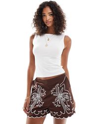 Stradivarius - – str – figurbetontes tanktop - Lyst