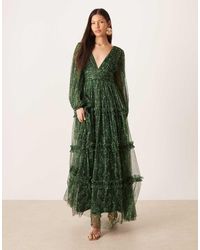 LACE & BEADS - Maxi Jurk Met Diepe V-Hals, Doorschijnende Klokmouwen En Bloemenprint - Lyst