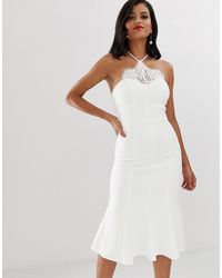 Chi Chi London Chi Chi London - Tall - Midi-jurk Met Halternek En Geplooide Zoom - Wit