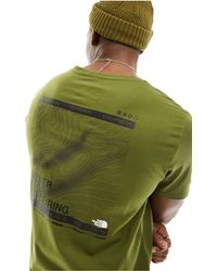 The North Face - Camiseta verde oliva con estampado delineado en la espalda foundation mountain lines - Lyst