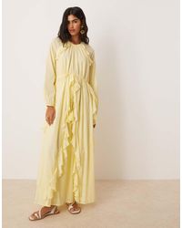 ASOS - Vestido Largo Amarillo De Cuello Redondo Con Cintura Fruncida Y Volantes De - Lyst