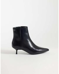 Tommy Hilfiger - Camelia Premium Leather Heeled Boots With Pointed Toe - Lyst