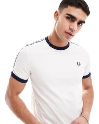 Fred Perry - Ringer-t-shirt Met Bies - Lyst