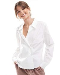 ONLY - Camicia A Maniche Lunghe Bianca Con Abbottonatura Asimmetrica - Lyst