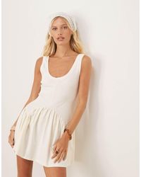 ASOS - Mini-Jurk Met Geribbeld Lijfje, Lage Ronde Hals En Verlaagde Taille - Lyst