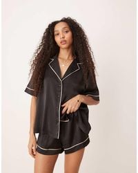 ASOS - Oversized Satijnen Pyjamaset Met Overhemd Met Korte Mouwen En Short - Lyst
