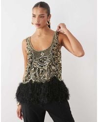 ASOS - Top E Oro Con Scollo A Barchetta E Decorazioni Con Piume Sintetiche Sul Fondo - Lyst