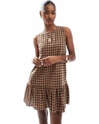 ONLY - – ärmelloses, kariertes minikleid - Lyst