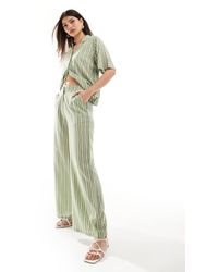 Wednesday's Girl - Pantalon ample d'ensemble en lin à rayures - sauge - Lyst