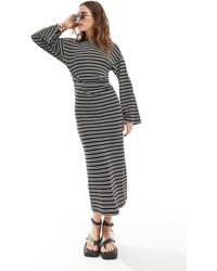 ASOS - Placket Ribbed Collared Maxi Dress With Ruched Side And Flare Long Sleeve - Lyst