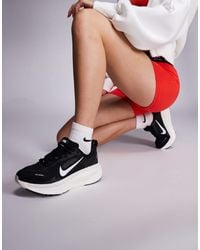 Nike - Vomero 18 - baskets - et blanc - Lyst