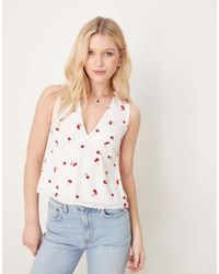 Abercrombie & Fitch - Top Senza Maniche Con Stampa Di Ciliegie E Scollo Profondo - Lyst