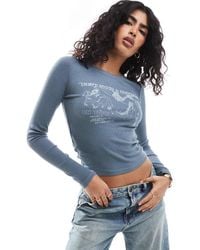 Hollister - T-Shirt Corta E Stretta Grigia A Maniche Lunghe Con Grafica - Lyst