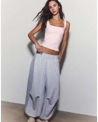 Stradivarius - Tank Top With A Square-cut Neckline - Lyst