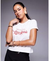 Princess Polly - Camiseta Corta Blanca Con Diseño Encogido, Estampado De Nueva York Y Logo East Coast Nyc De - Lyst