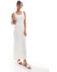 4th & Reckless - Geribbelde Gebreide Mouwloze Maxi Jurk Met Lage Ronde Hals - Lyst