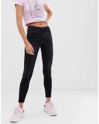 Vaqueros Bershka de mujer desde 13 €