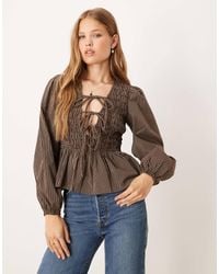 Glamorous - – langärmlige, gesmokte bluse - Lyst