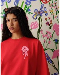 TOPSHOP - Camiseta Roja Con Estampado Gráfico En La Espalda Bradley.B De - Lyst