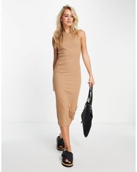 Vero Moda - Aware - vestito midi fasciante color cammello con scollo vogatore - Lyst