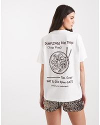 Vero Moda - T-Shirt Met Boyfriend-Pasvorm En Grafische Print Van Dim Sum - Lyst