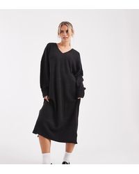 Vero Moda - Zachte Geribbelde Gebreide Midi-Jurk Met V-Hals - Lyst