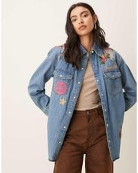 Wrangler - X Lainey Wilson Oversized Embroidered Denim Shirt - Lyst