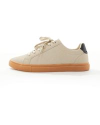 ASOS - Baskets en suédine avec semelle en gomme - beige - Lyst