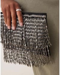 ASOS - Pochette à franges métallisées avec perles - gris acier - Lyst
